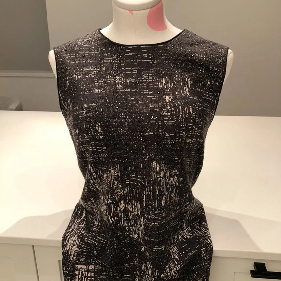 NIC+ZOE Sleeveless Crew Neck Knit Top Abstract Print w Sparkle Gray Sz M NWOT - Picture 3 of 11